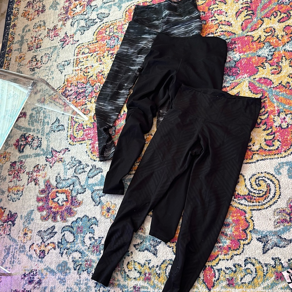 3 pairs old navy workout leggings activewear large